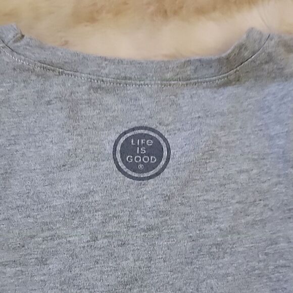 LIFE IS GOOD GRAY LONG-SLEEVE SANTA "LIFE IS MERRY GOOD" T-SHIRT, SIZE 7-8 - Picture 6 of 7